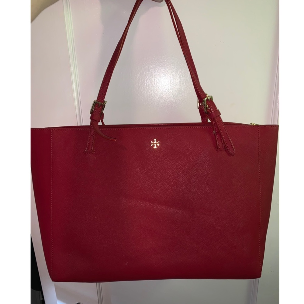 Tory Burch Robinson tote in red